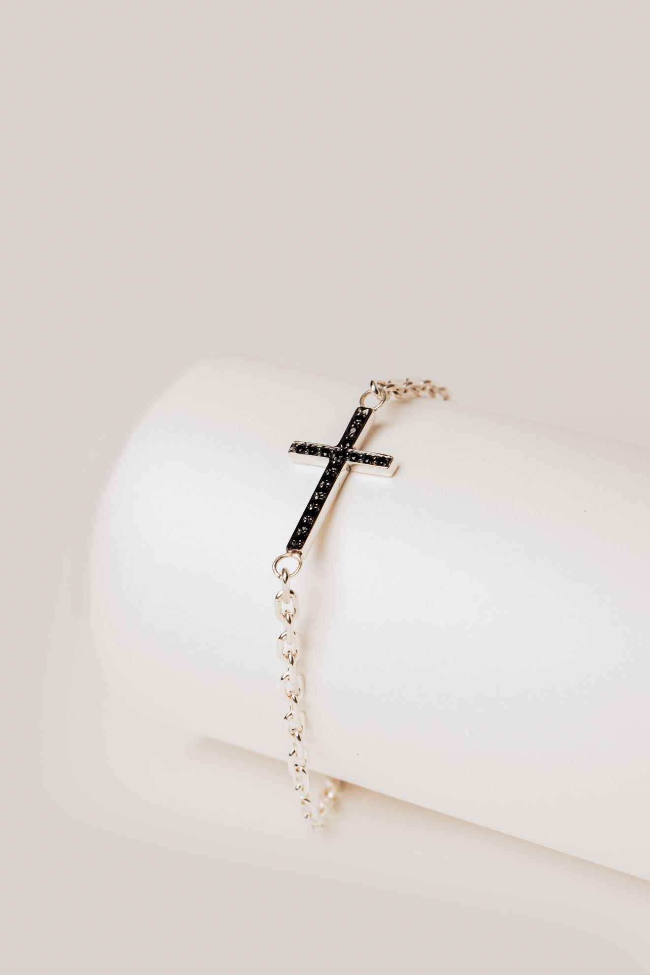 Pulseira cruz preta masculina em prata 925 banhada 